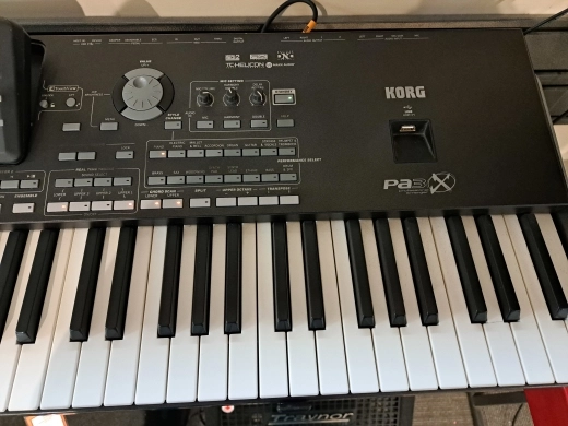 Korg - PA3X-76 2